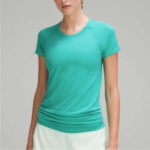 Lululemon Swiftly Tech Short-Sleeve Shirt 2.0
Kelly Green